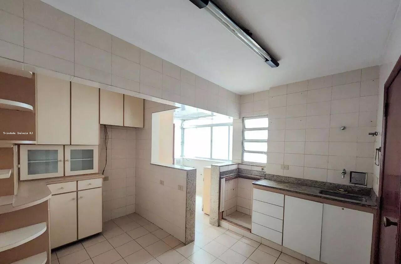 Apartamento à venda com 3 quartos, 110m² - Foto 13