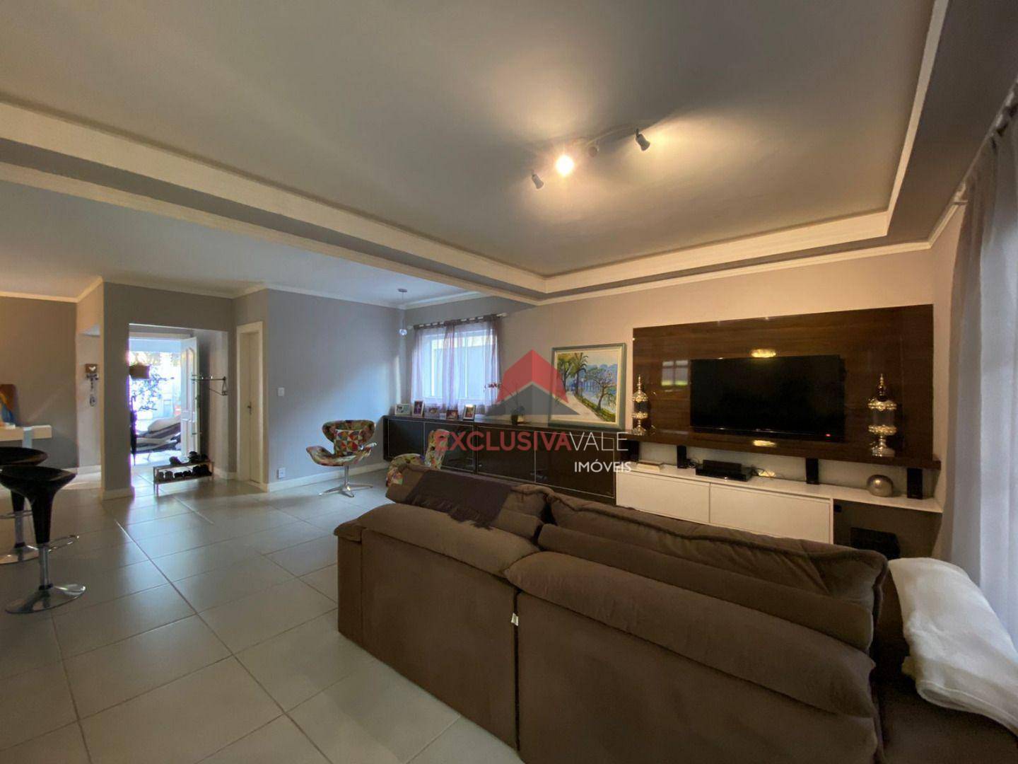 Casa à venda com 4 quartos, 500m² - Foto 9