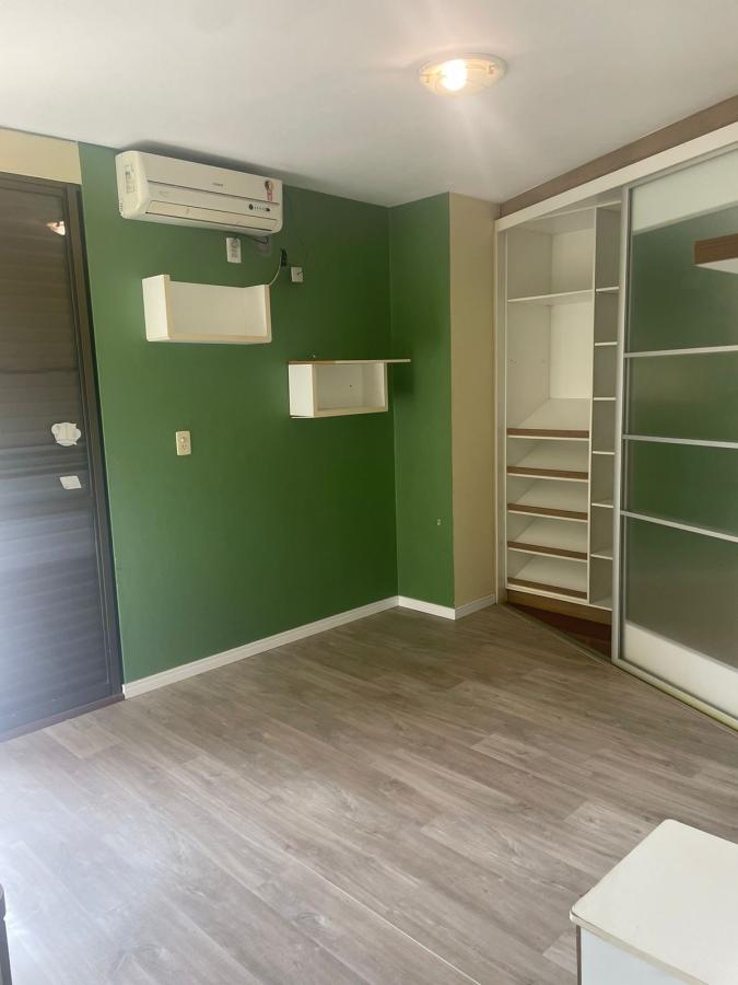 Casa de Condomínio para alugar com 4 quartos, 450m² - Foto 32