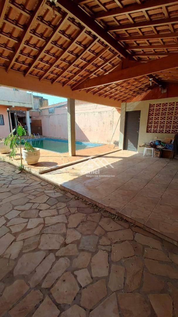 Sobrado à venda com 3 quartos, 200m² - Foto 11