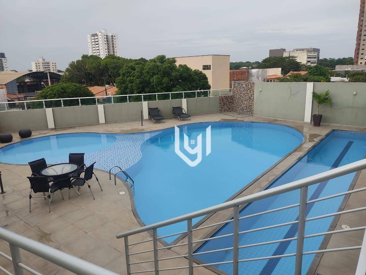 Apartamento para alugar com 3 quartos, 110m² - Foto 2