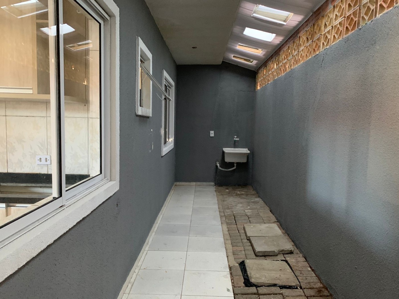 Casa à venda com 3 quartos, 60m² - Foto 14
