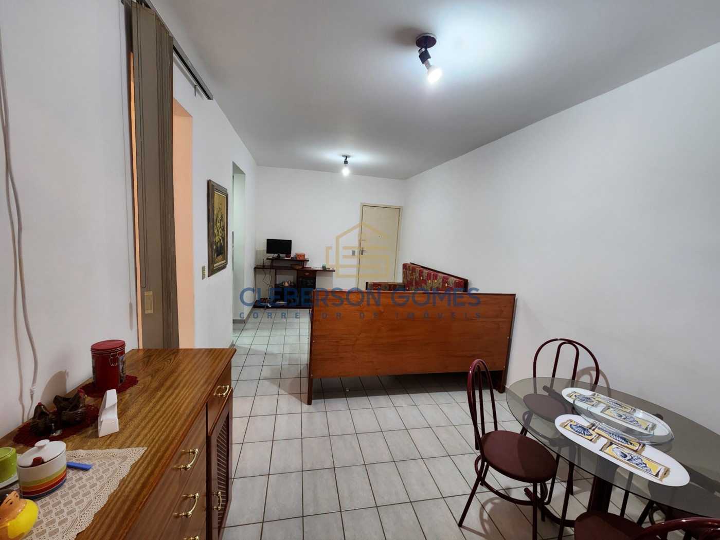 Apartamento à venda com 2 quartos, 75m² - Foto 2