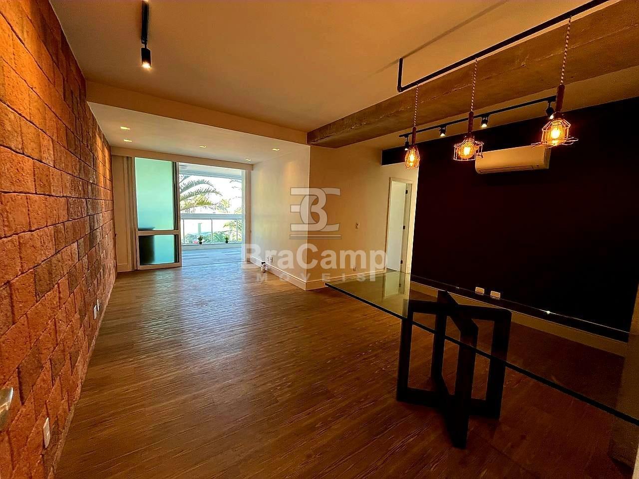 Apartamento à venda com 3 quartos, 114m² - Foto 1