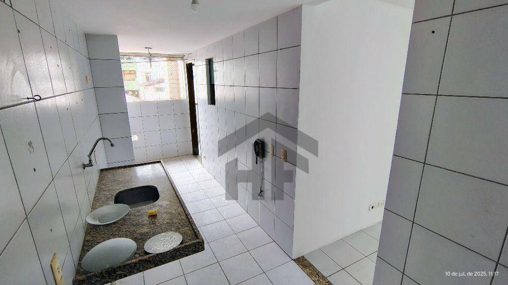Apartamento à venda com 3 quartos, 75m² - Foto 12