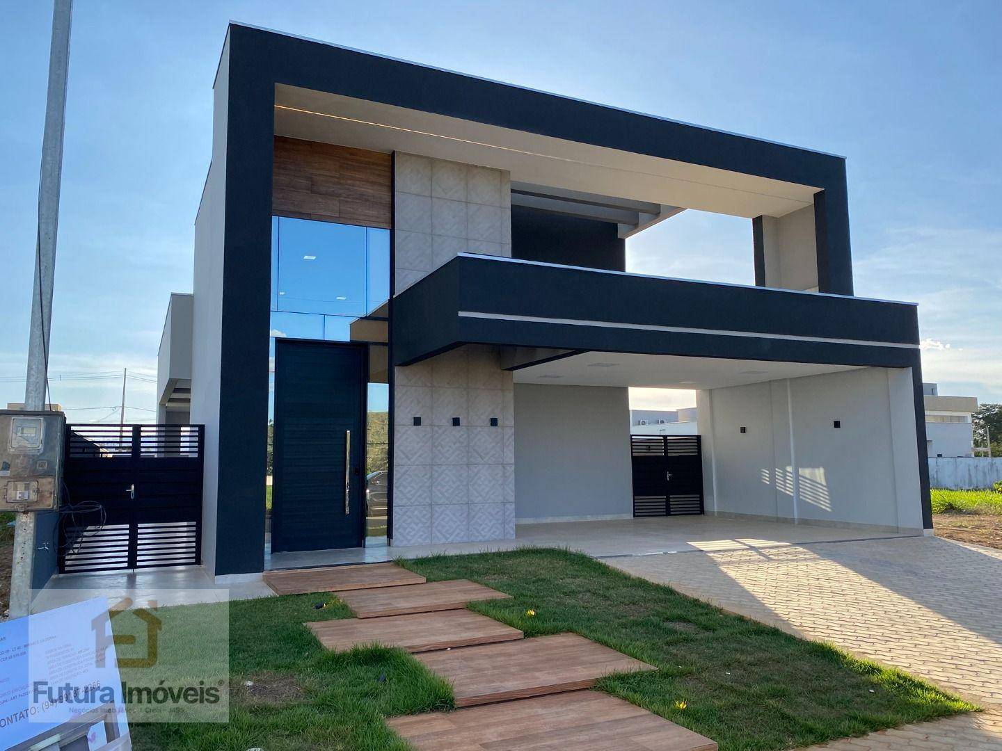 Casa à venda com 4 quartos, 209m² - Foto 2