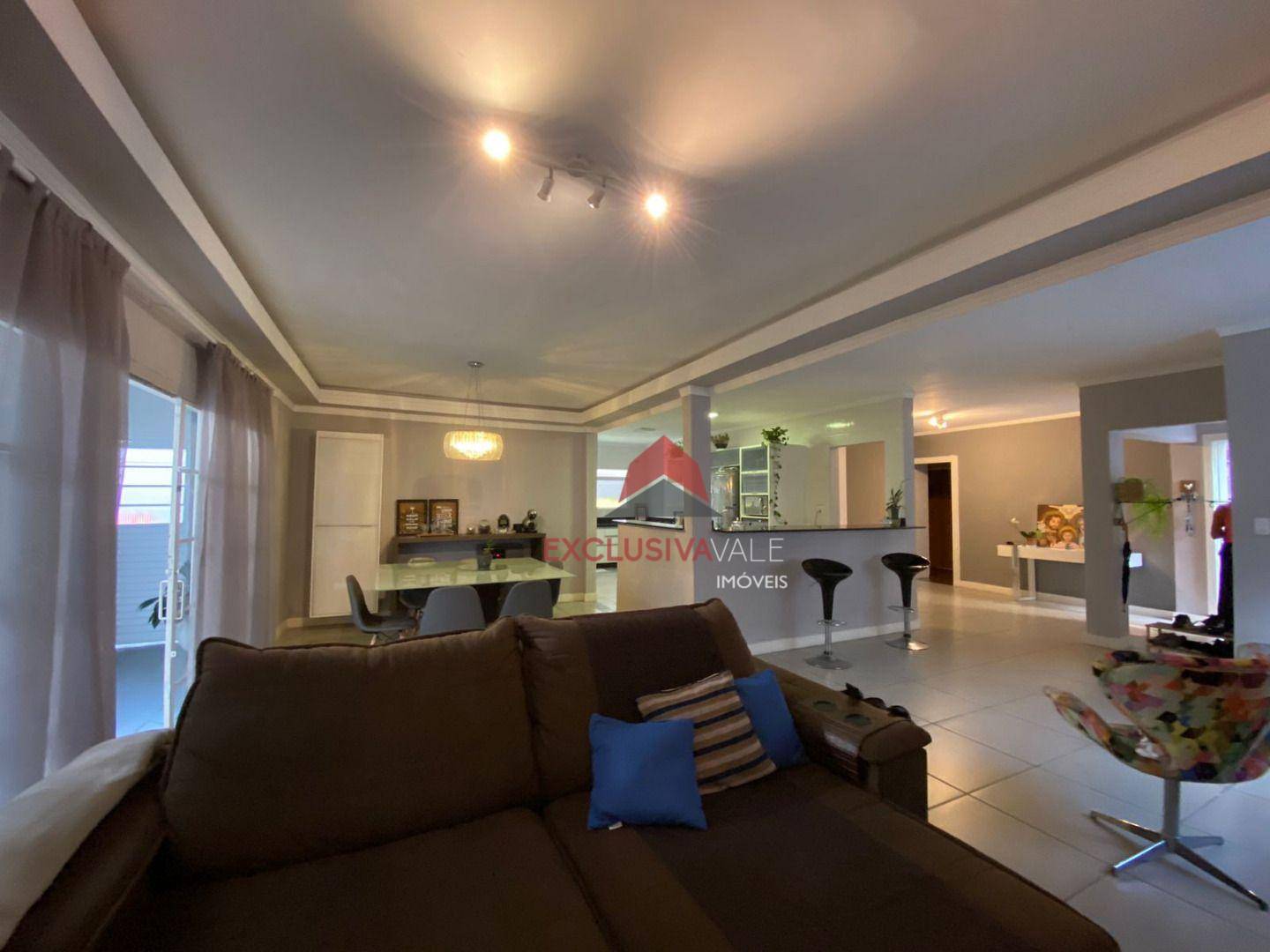Casa à venda com 4 quartos, 500m² - Foto 11