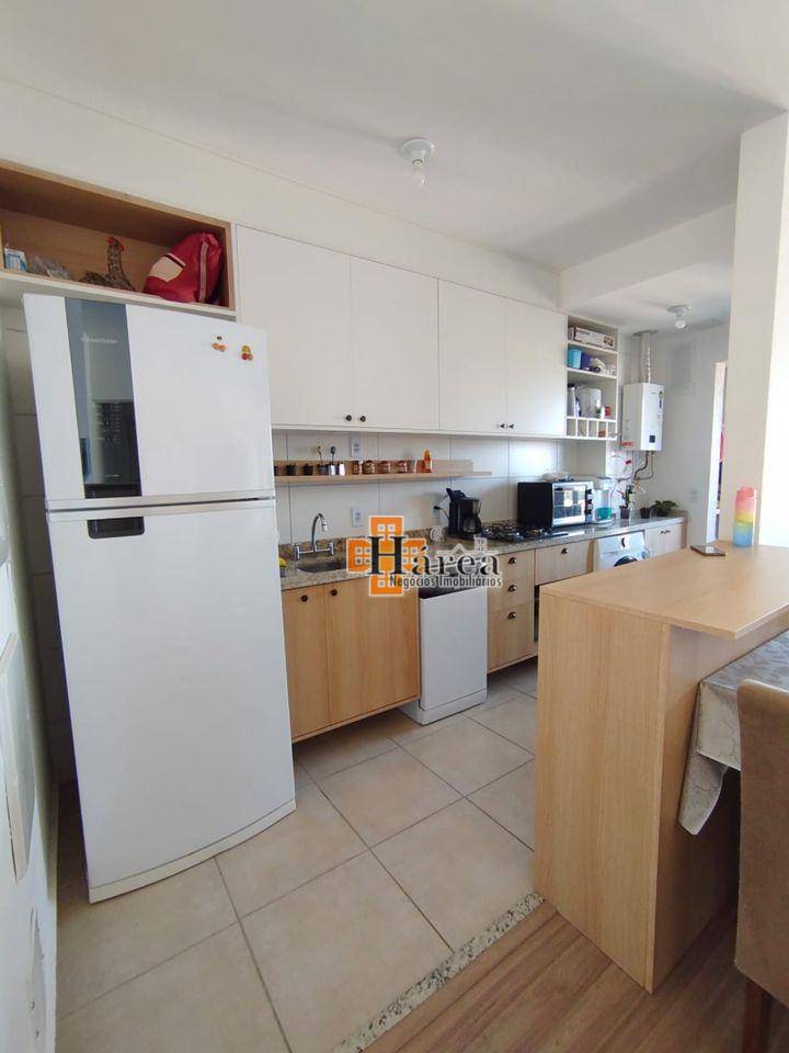 Apartamento à venda com 2 quartos, 60m² - Foto 5