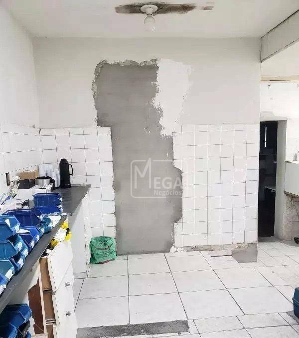 Casa à venda com 2 quartos, 160m² - Foto 15