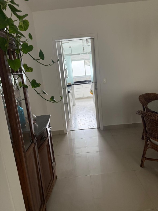Apartamento à venda com 3 quartos, 110m² - Foto 4