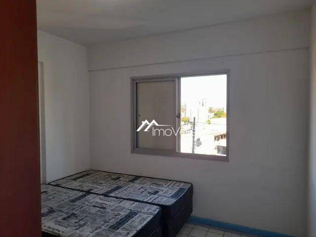 Apartamento para alugar com 1 quarto, 40m² - Foto 8