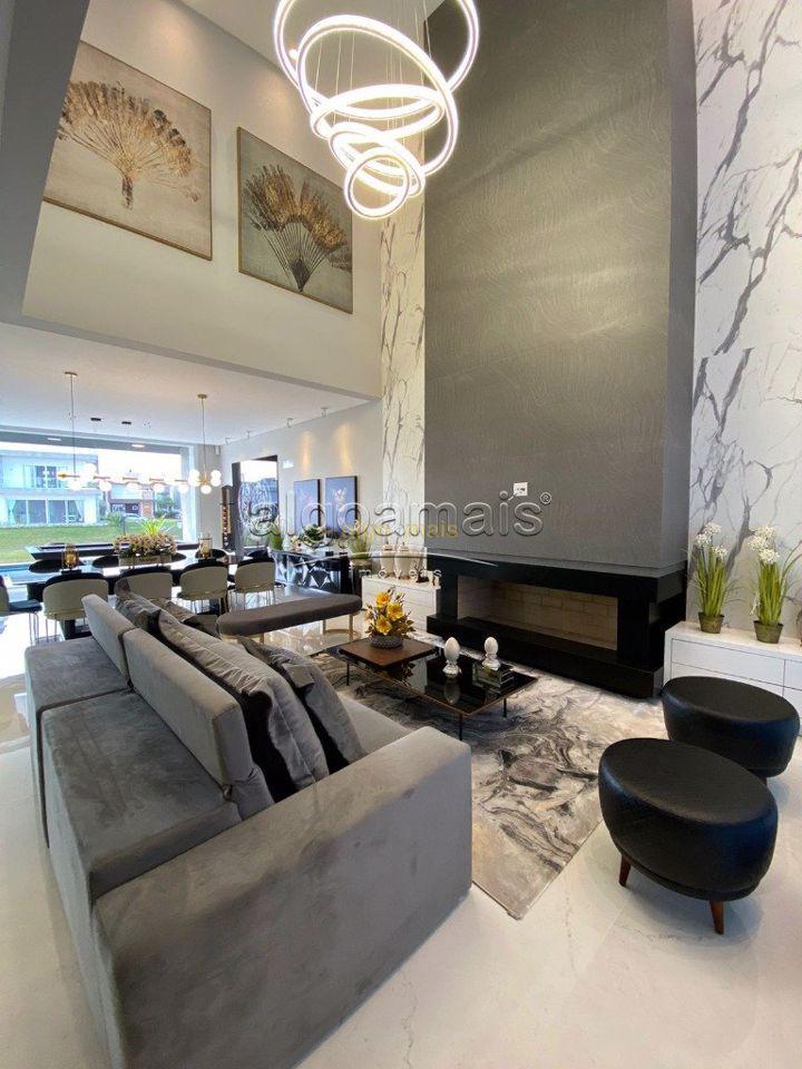 Casa de Condomínio à venda com 5 quartos, 300m² - Foto 5