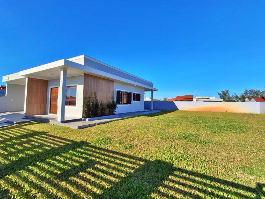 Casa à venda com 3 quartos, 162m² - Foto 2