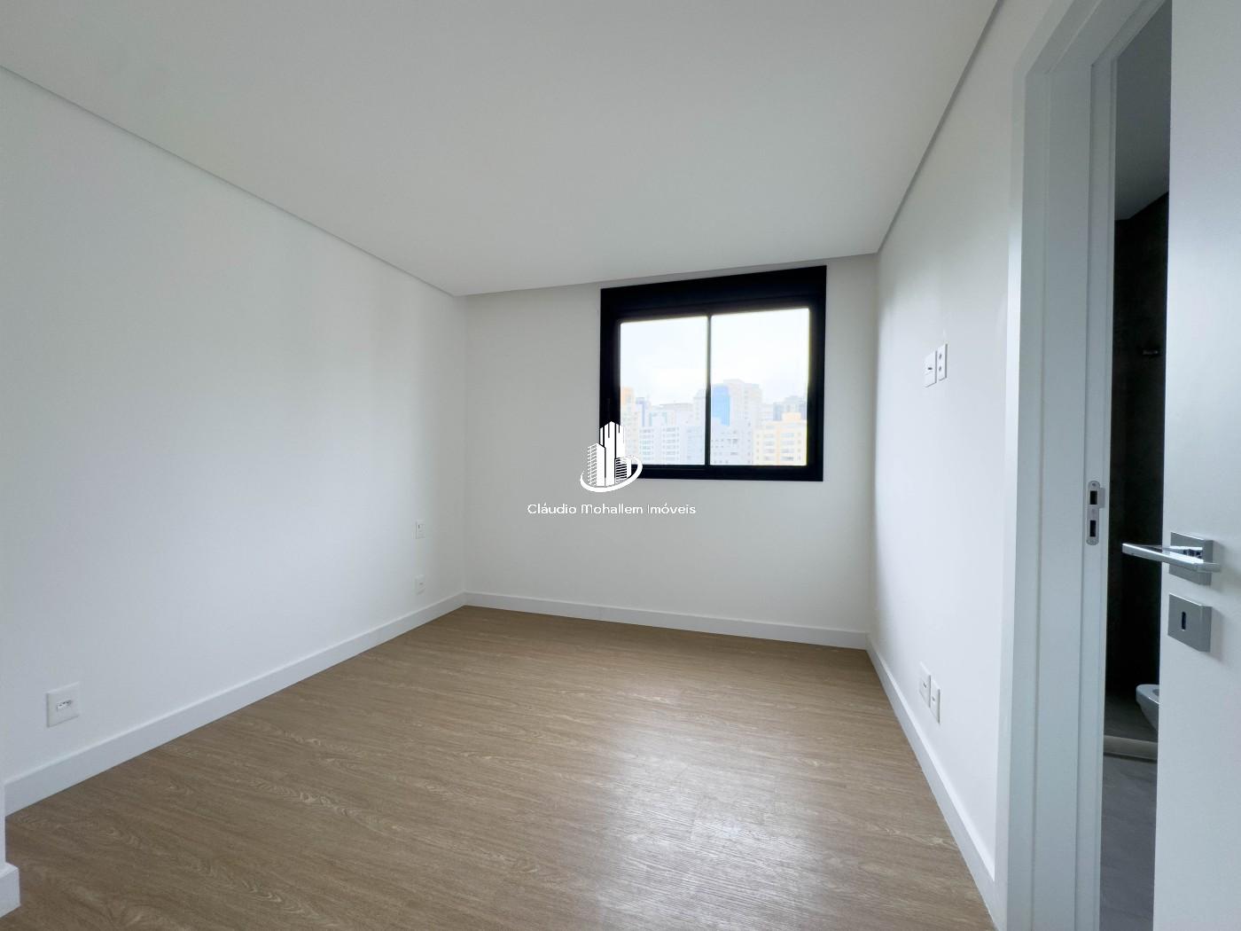 Apartamento à venda com 4 quartos, 231m² - Foto 12