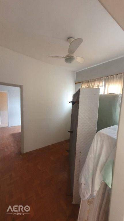 Casa à venda e aluguel com 2 quartos, 164m² - Foto 8