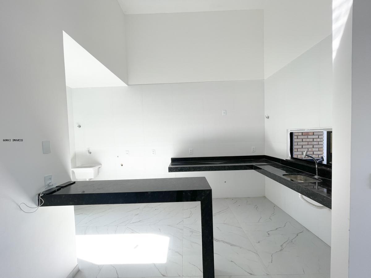 Casa à venda com 3 quartos, 115m² - Foto 10