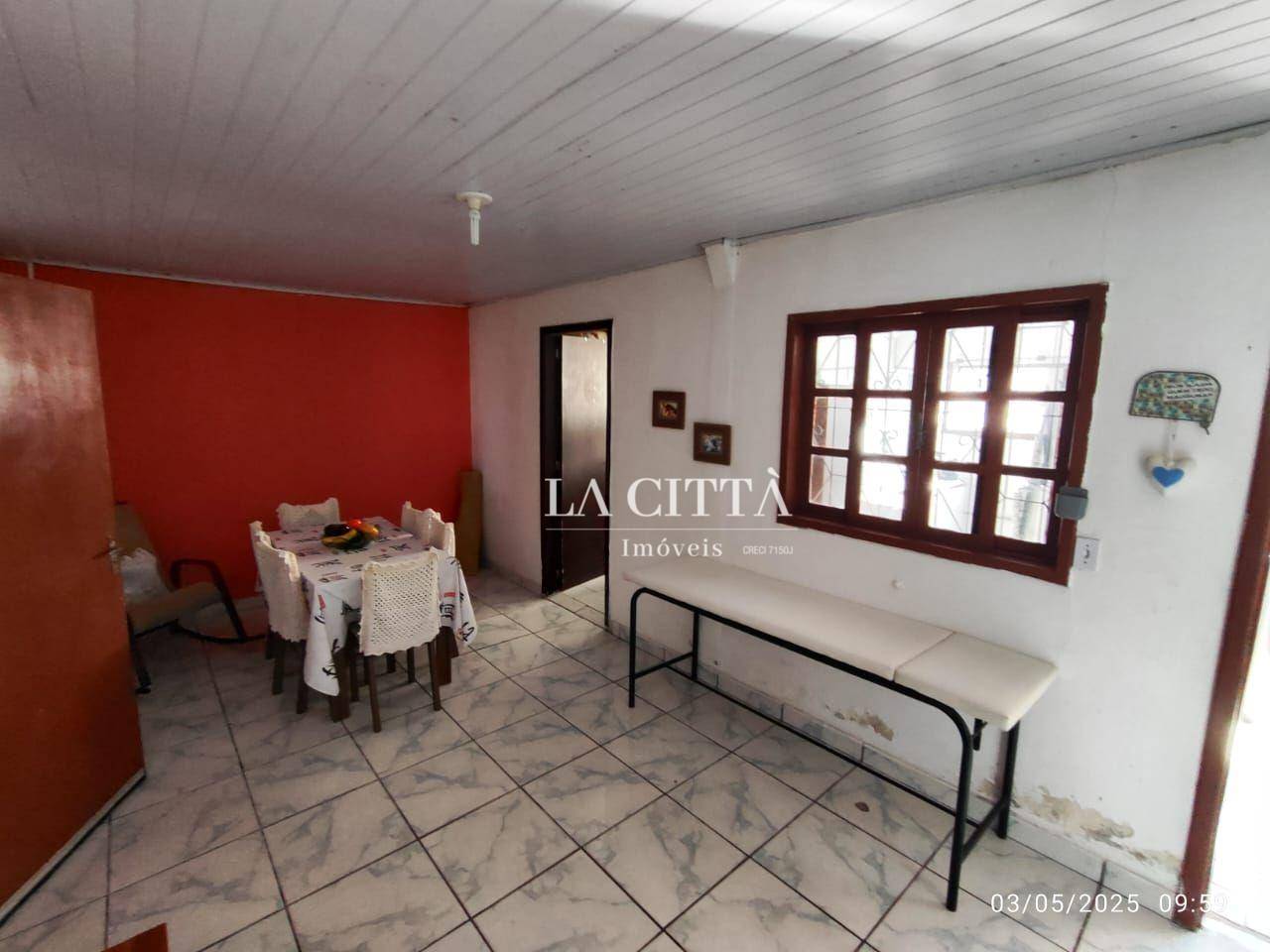 Casa à venda com 3 quartos, 100m² - Foto 7