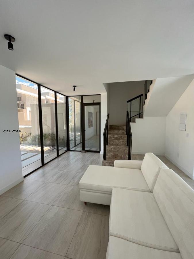 Casa à venda com 3 quartos, 148m² - Foto 8