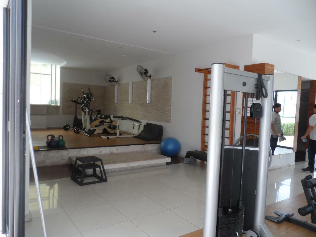 Apartamento à venda com 3 quartos, 240m² - Foto 17