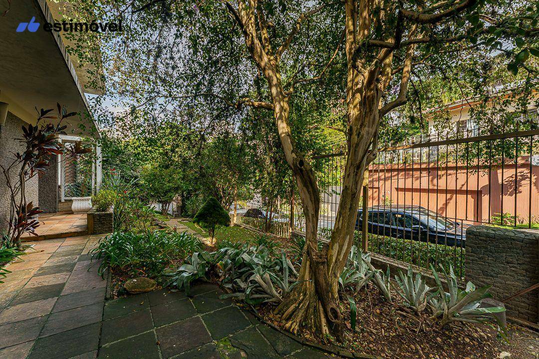 Casa à venda com 3 quartos, 320m² - Foto 32