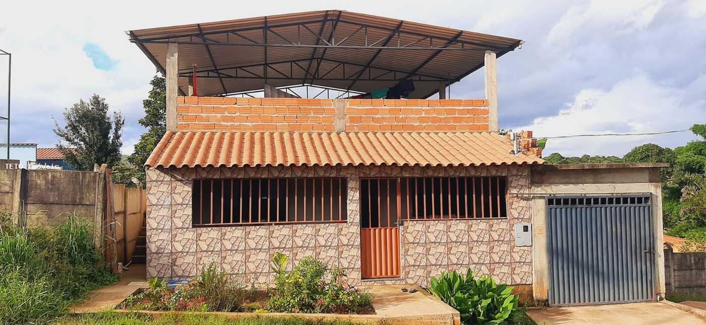 Chácara à venda com 2 quartos, 222m² - Foto 1