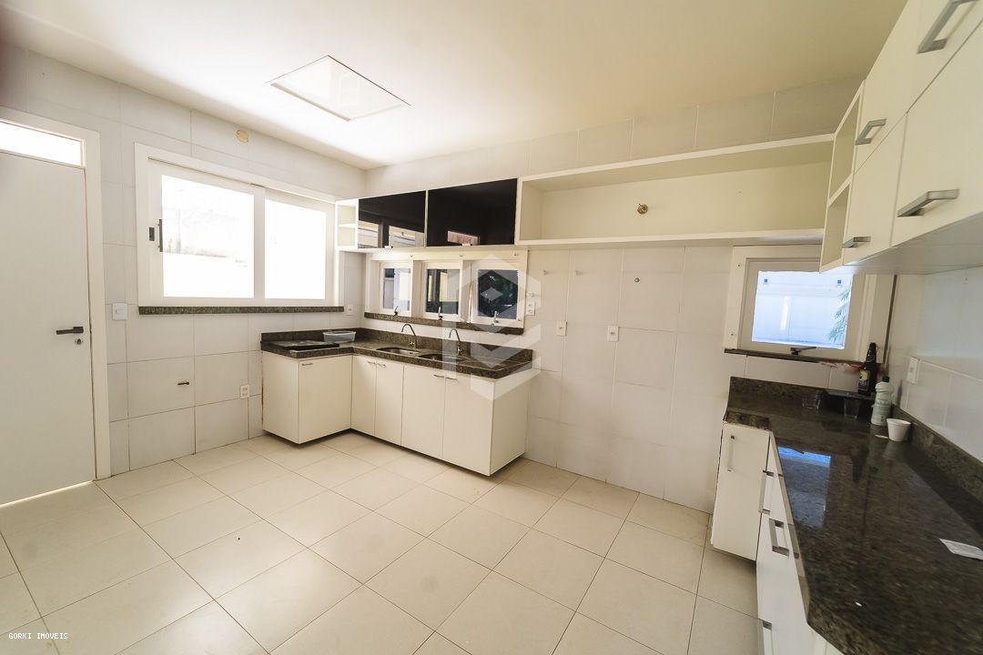 Casa à venda com 5 quartos, 380m² - Foto 23