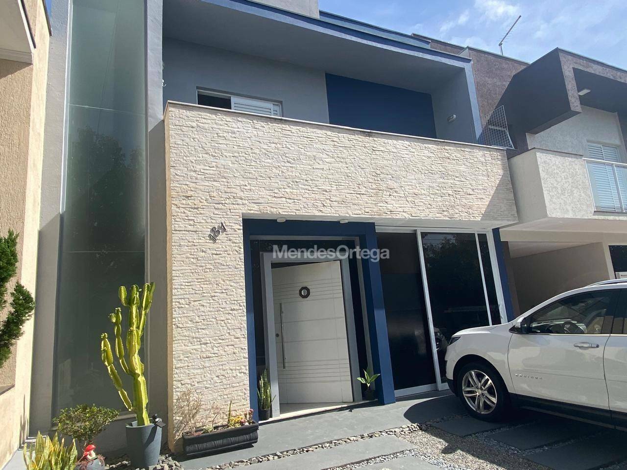Casa de Condomínio para alugar com 3 quartos, 145m² - Foto 2