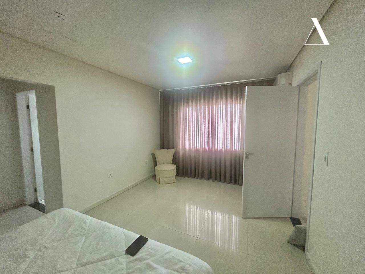 Casa à venda com 3 quartos, 234m² - Foto 16
