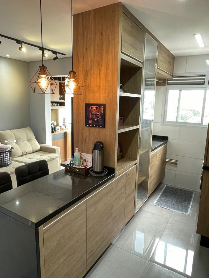 Apartamento à venda com 2 quartos, 60m² - Foto 1