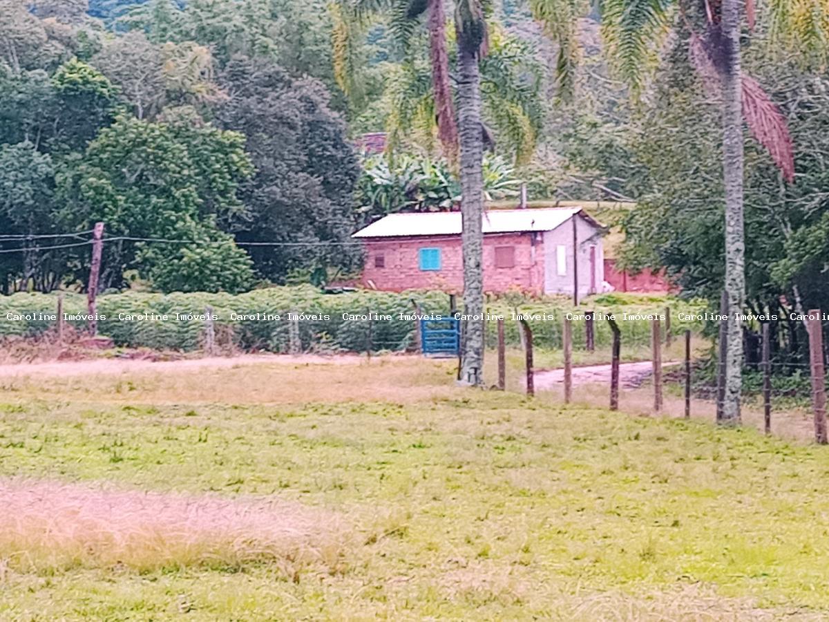 Sítio à venda com 2 quartos, 13500m² - Foto 1