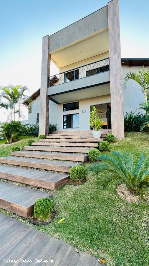 Casa à venda com 4 quartos, 650m² - Foto 29