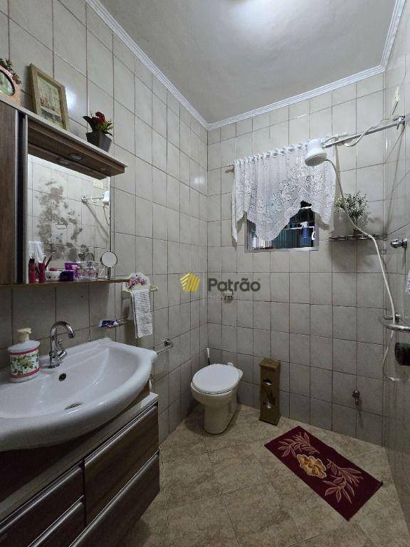 Sobrado à venda com 3 quartos, 200m² - Foto 25