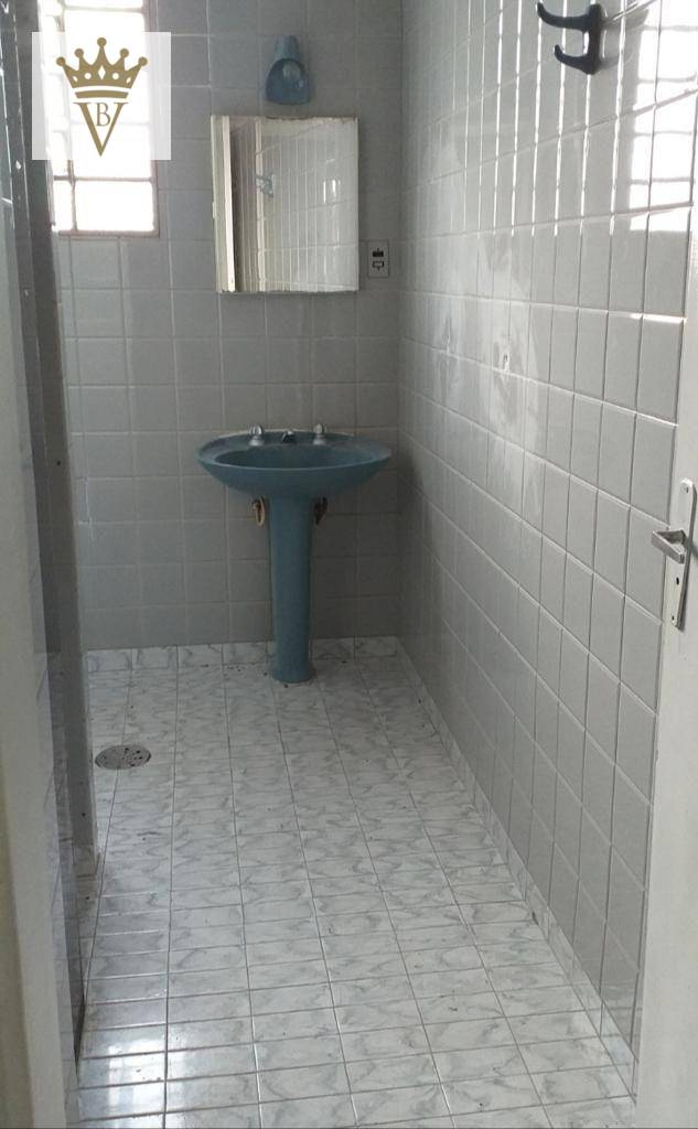 Casa à venda com 5 quartos, 235m² - Foto 27