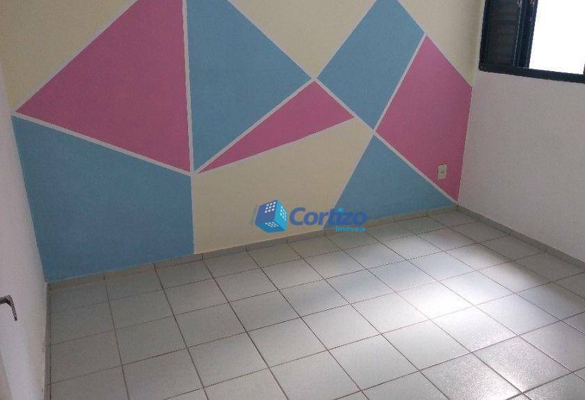 Casa à venda com 2 quartos, 101m² - Foto 13