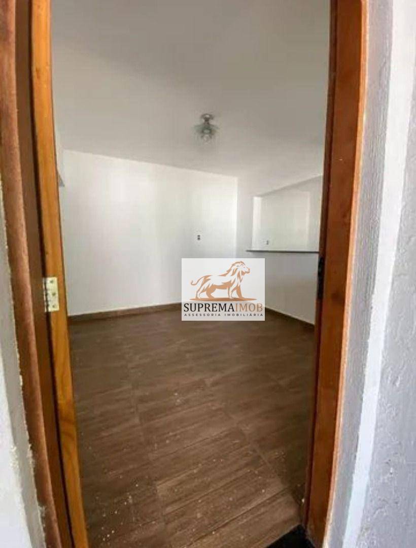 Casa à venda com 5 quartos, 211m² - Foto 11