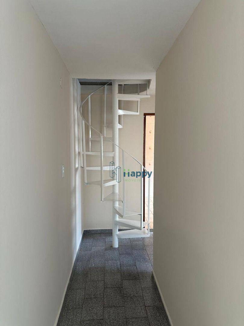 Casa para alugar com 2 quartos, 150m² - Foto 16