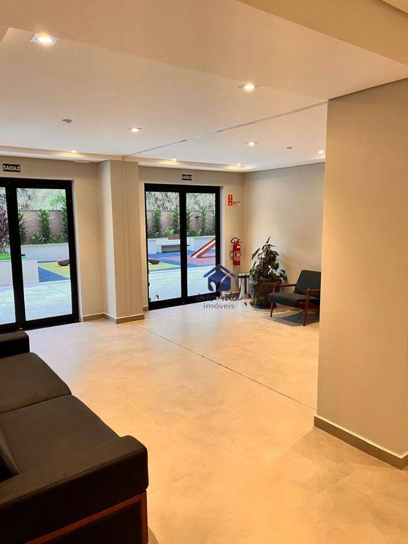 Apartamento à venda com 3 quartos, 95m² - Foto 1