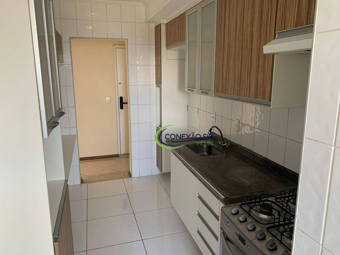 Apartamento à venda com 3 quartos, 93m² - Foto 3