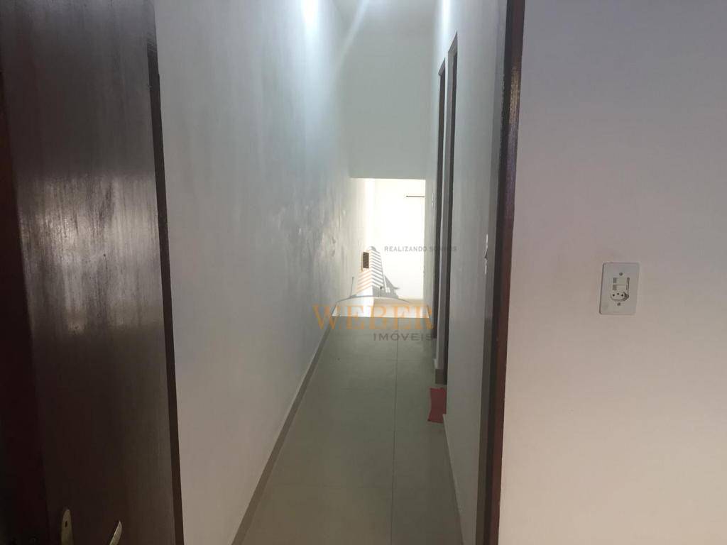 Casa à venda com 2 quartos, 72m² - Foto 7
