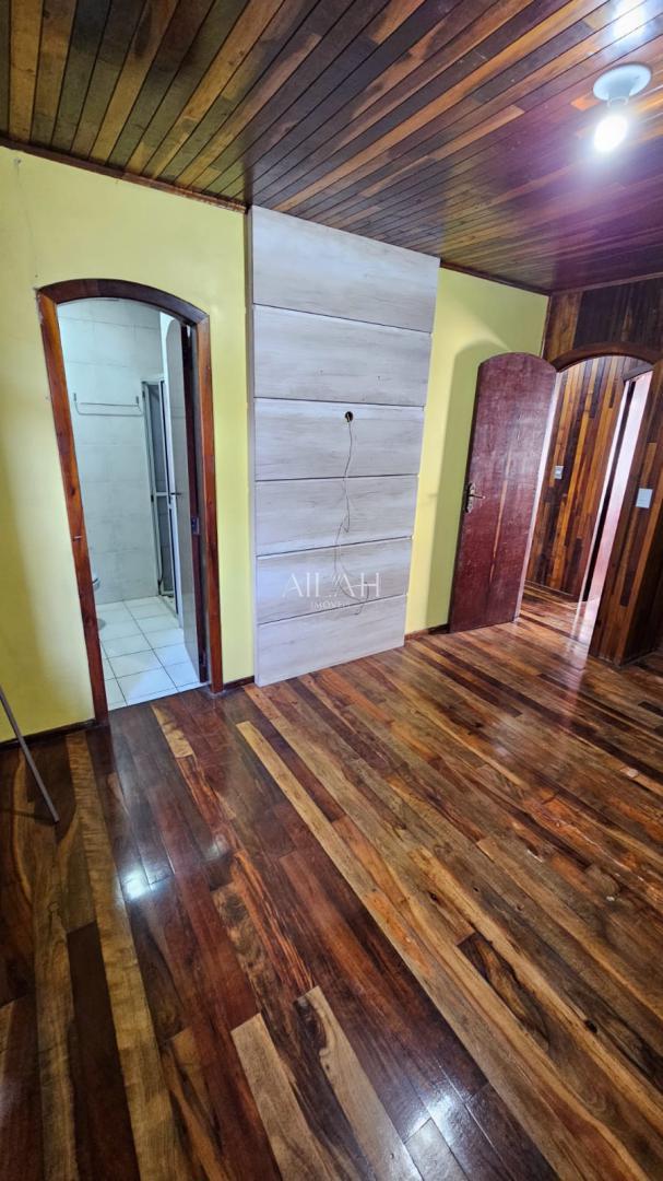 Casa à venda com 3 quartos, 108m² - Foto 4