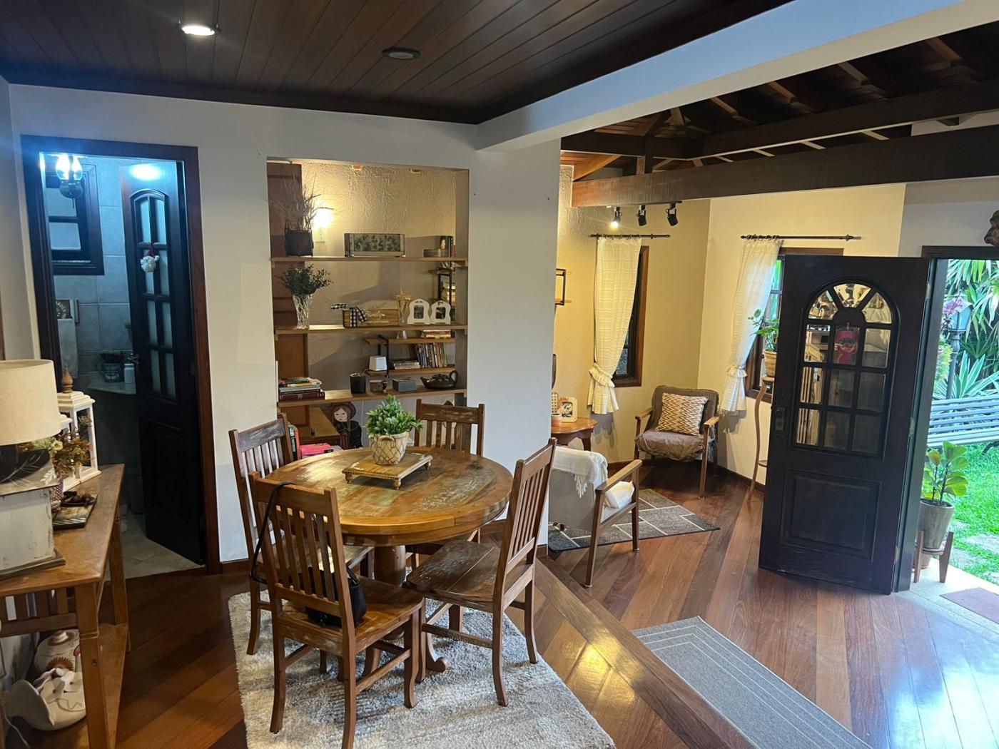 Casa à venda com 2 quartos, 210m² - Foto 5