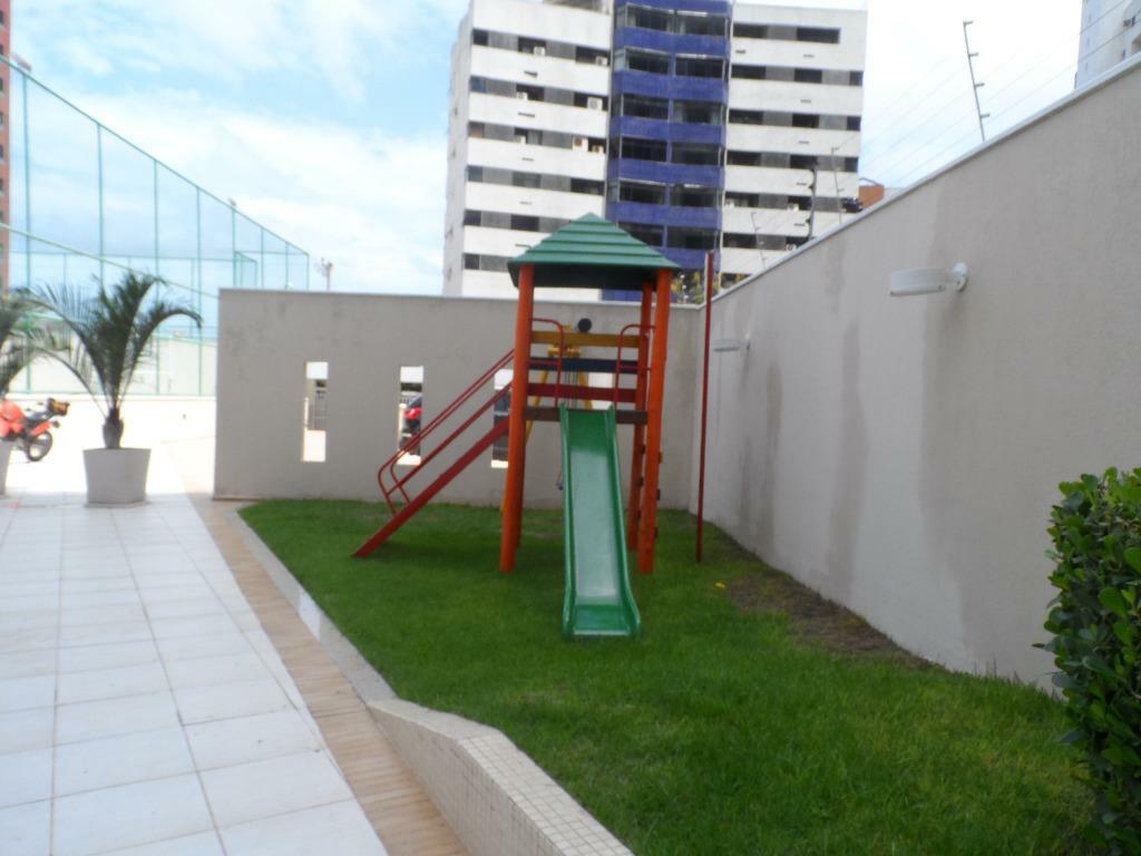 Apartamento à venda com 3 quartos, 240m² - Foto 13