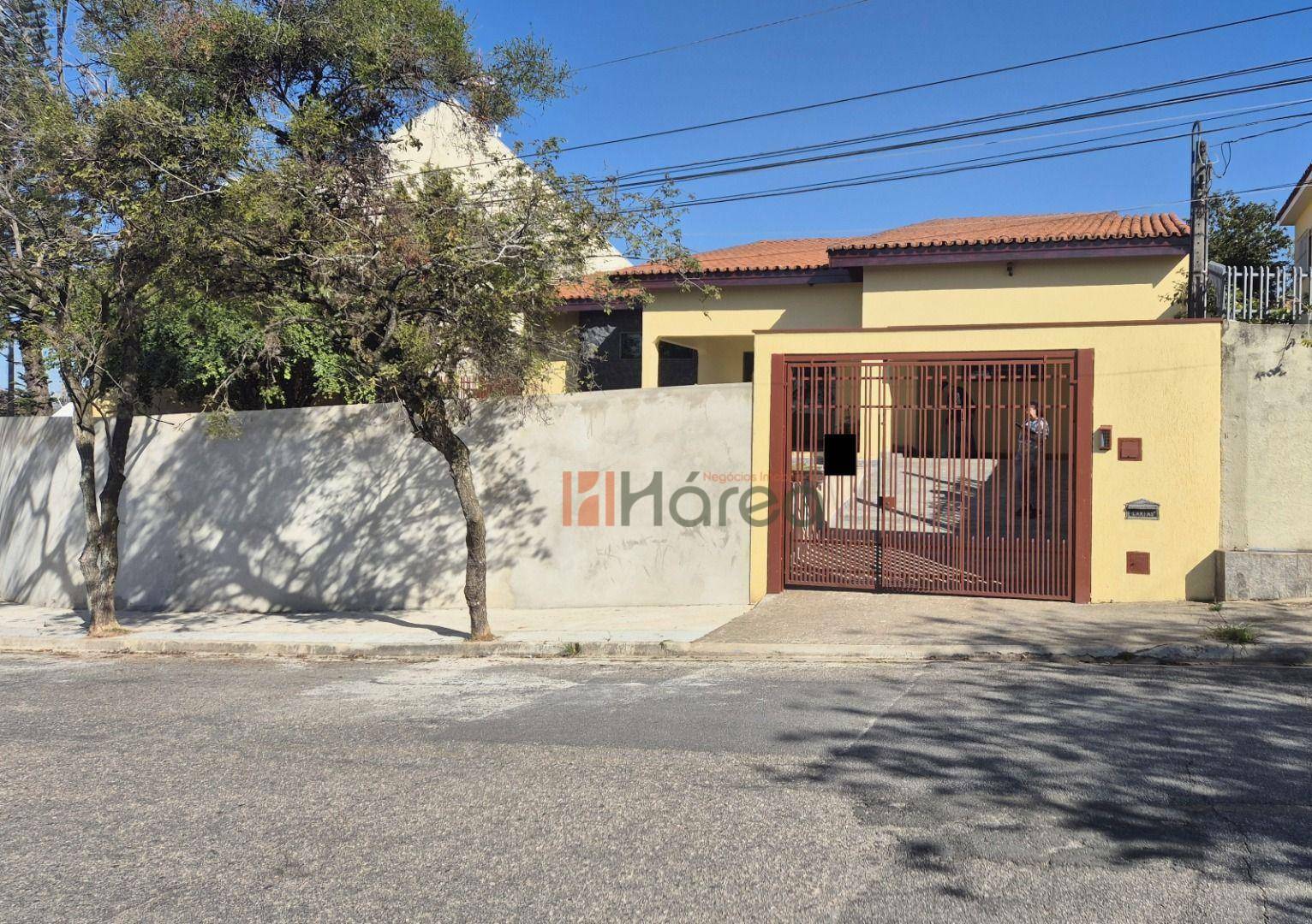 Casa para alugar com 2 quartos, 194m² - Foto 1