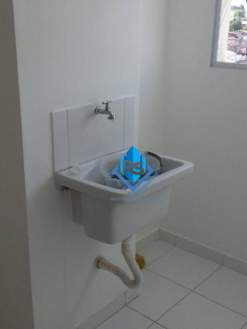 Apartamento para alugar com 2 quartos, 44m² - Foto 4