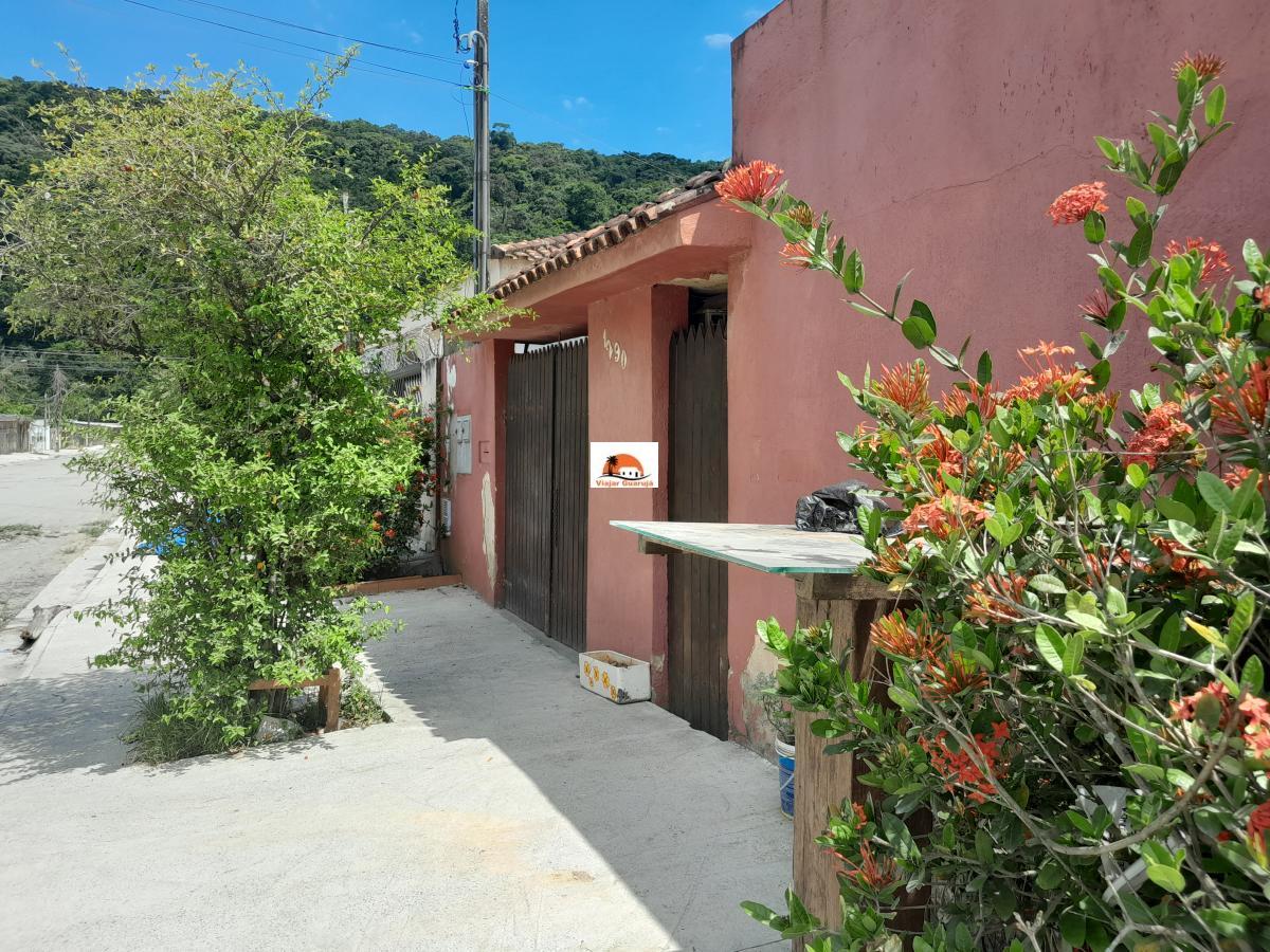 Casa à venda com 3 quartos, 261m² - Foto 2