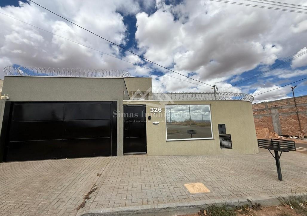 Casa à venda com 3 quartos, 193m² - Foto 1