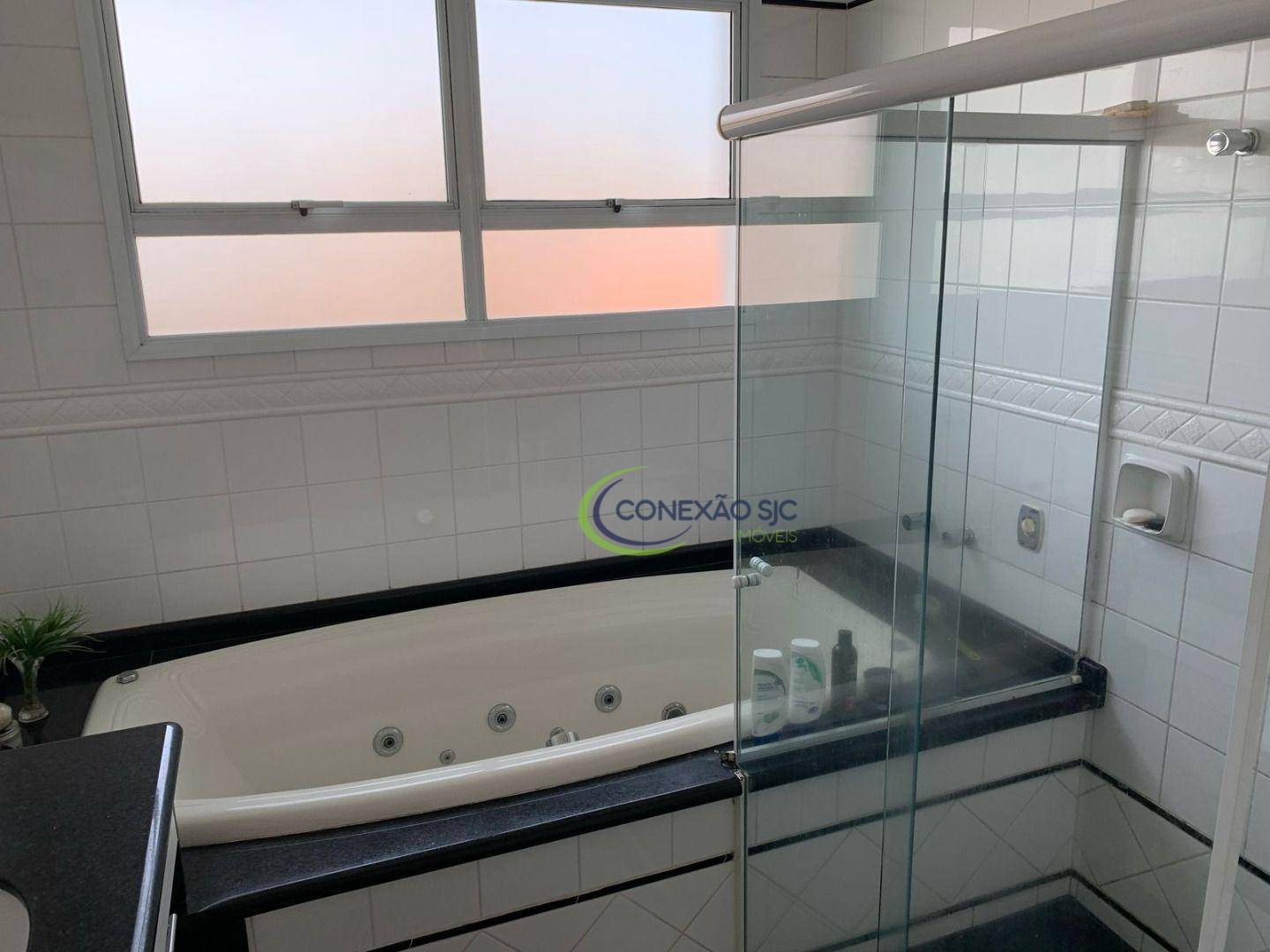 Sobrado à venda com 4 quartos, 300m² - Foto 15
