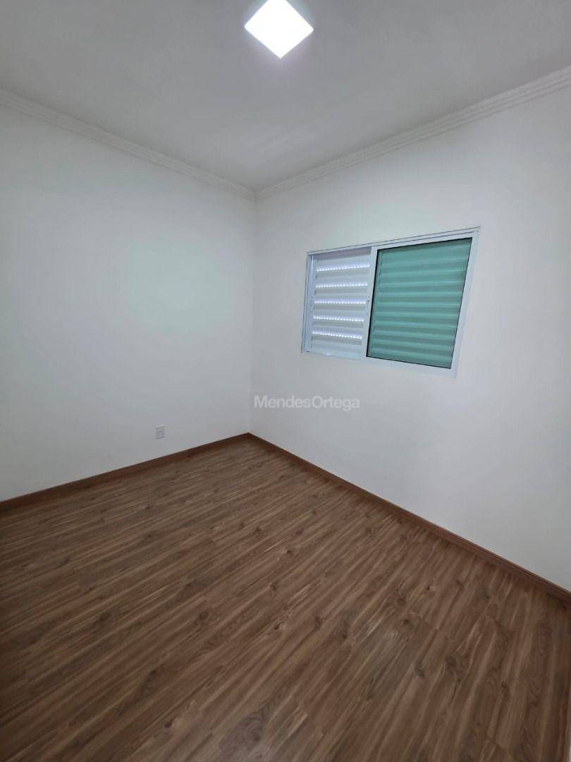 Casa à venda com 3 quartos, 122m² - Foto 5