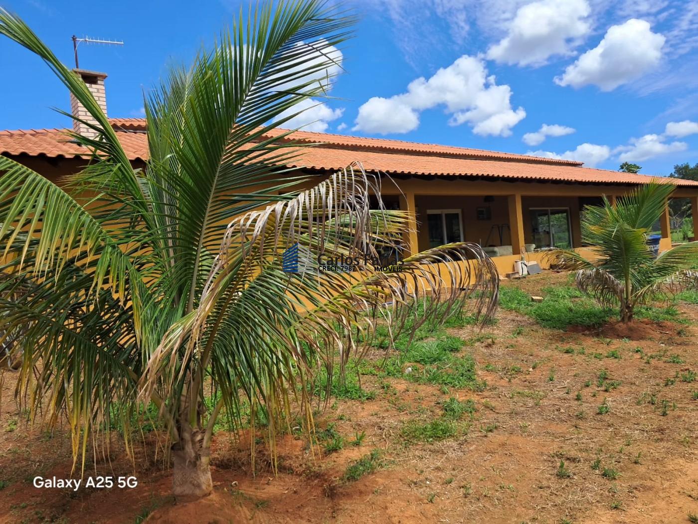 Chácara à venda com 3 quartos, 300m² - Foto 2