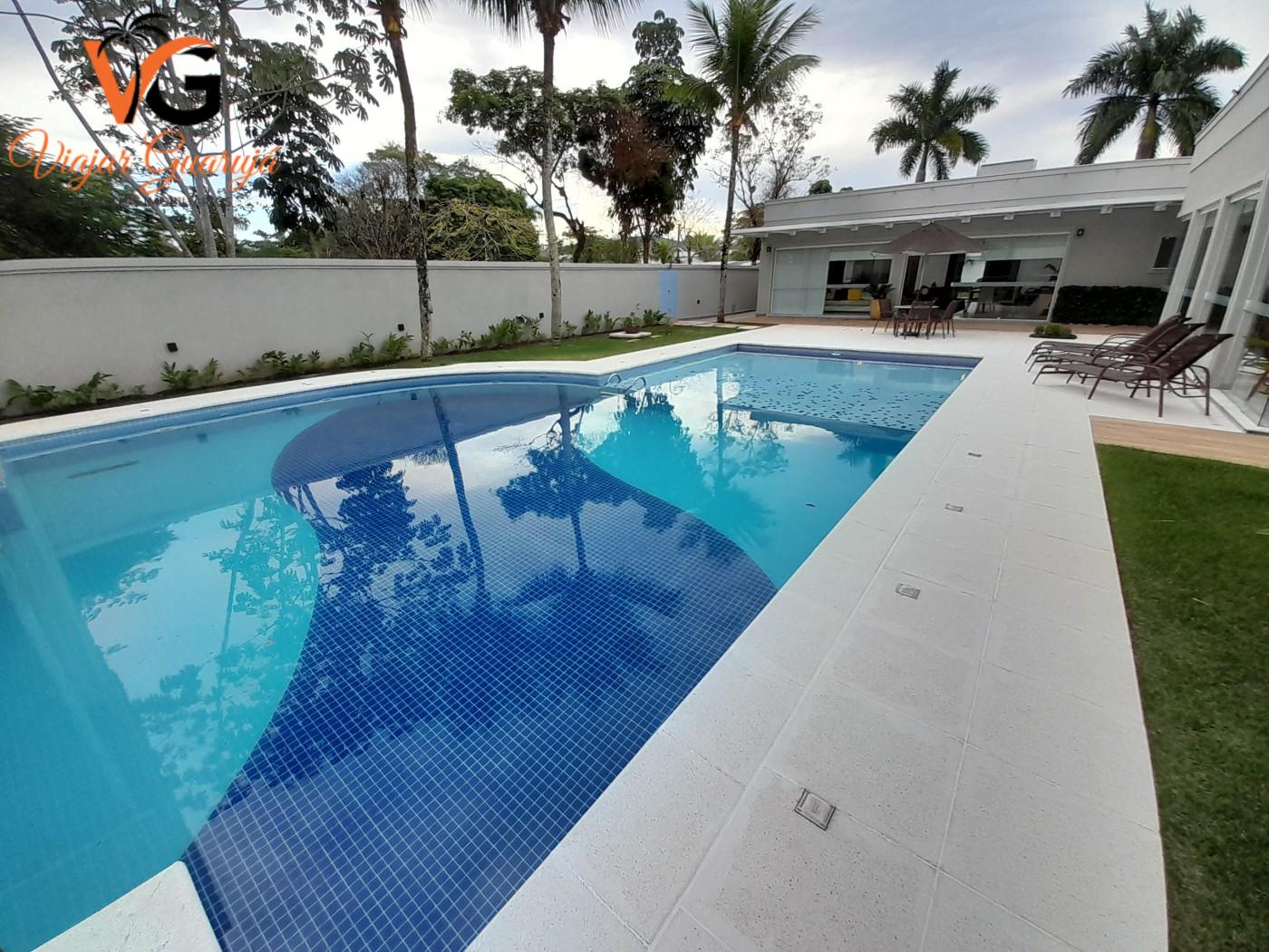 Casa à venda com 5 quartos, 310m² - Foto 28